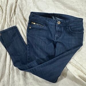 DL 1961 size 27 dark wash low rise stretch skinny leg denim jean womens